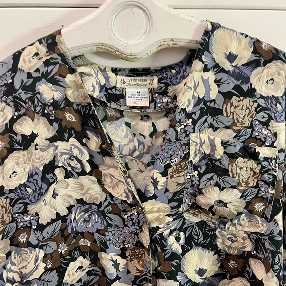 VERO MODA • Vintage Floral Silk Sleeveless Top • Size M - Picture 5 of 9